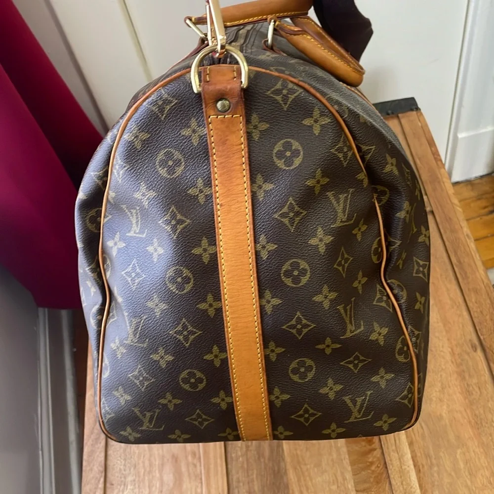 Louis Vuitton Bandouliere Keepall 55 Travel Bag.